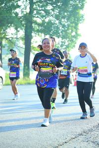 BIB: 11706, 101
                            <button type="button" onclick="openModal(3698285)" class="btn btn-primary btn-sm float-right btn-popup" data-toggle="modal" data-target=".modal-high-quality">
                        <i class="fas fa-shopping-cart"></i> Add to Cart
                    </button>
                                            <button type="button" onclick="isThisMe(3698285, true)" class="btn btn-success btn-sm float-right btn-popup btn-isme hidden" data-toggle="tooltip" data-placement="bottom" title="นี่คือรูปของคุณใช่ไหม คลิกที่นี่เพื่อเอาเข้าอัลบั้ม">
                        <i class="fas fa-plus"></i> Add to album
                    </button>
                    <button type="button" onclick="isThisMe(3698285, false)" class="btn btn-warning btn-sm float-right btn-popup btn-isnotme hidden">
                        <i class="fas fa-ban"></i> Remove from album
                    </button>