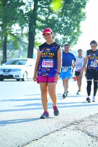 BIB: 21917
                            <button type="button" onclick="openModal(3812886)" class="btn btn-primary btn-sm float-right btn-popup" data-toggle="modal" data-target=".modal-high-quality">
                        <i class="fas fa-shopping-cart"></i> Add to Cart
                    </button>
                                            <button type="button" onclick="isThisMe(3812886, true)" class="btn btn-success btn-sm float-right btn-popup btn-isme hidden" data-toggle="tooltip" data-placement="bottom" title="นี่คือรูปของคุณใช่ไหม คลิกที่นี่เพื่อเอาเข้าอัลบั้ม">
                        <i class="fas fa-plus"></i> Add to album
                    </button>
                    <button type="button" onclick="isThisMe(3812886, false)" class="btn btn-warning btn-sm float-right btn-popup btn-isnotme hidden">
                        <i class="fas fa-ban"></i> Remove from album
                    </button>