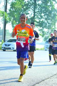 BIB: 41097
                            <button type="button" onclick="openModal(3812224)" class="btn btn-primary btn-sm float-right btn-popup" data-toggle="modal" data-target=".modal-high-quality">
                        <i class="fas fa-shopping-cart"></i> Add to Cart
                    </button>
                                            <button type="button" onclick="isThisMe(3812224, true)" class="btn btn-success btn-sm float-right btn-popup btn-isme hidden" data-toggle="tooltip" data-placement="bottom" title="นี่คือรูปของคุณใช่ไหม คลิกที่นี่เพื่อเอาเข้าอัลบั้ม">
                        <i class="fas fa-plus"></i> Add to album
                    </button>
                    <button type="button" onclick="isThisMe(3812224, false)" class="btn btn-warning btn-sm float-right btn-popup btn-isnotme hidden">
                        <i class="fas fa-ban"></i> Remove from album
                    </button>