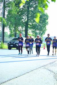 BIB: 
                            <button type="button" onclick="openModal(3813871)" class="btn btn-primary btn-sm float-right btn-popup" data-toggle="modal" data-target=".modal-high-quality">
                        <i class="fas fa-shopping-cart"></i> Add to Cart
                    </button>
                                            <button type="button" onclick="isThisMe(3813871, true)" class="btn btn-success btn-sm float-right btn-popup btn-isme hidden" data-toggle="tooltip" data-placement="bottom" title="นี่คือรูปของคุณใช่ไหม คลิกที่นี่เพื่อเอาเข้าอัลบั้ม">
                        <i class="fas fa-plus"></i> Add to album
                    </button>
                    <button type="button" onclick="isThisMe(3813871, false)" class="btn btn-warning btn-sm float-right btn-popup btn-isnotme hidden">
                        <i class="fas fa-ban"></i> Remove from album
                    </button>