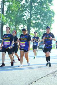 BIB: 511635, 12020
                            <button type="button" onclick="openModal(3697313)" class="btn btn-primary btn-sm float-right btn-popup" data-toggle="modal" data-target=".modal-high-quality">
                        <i class="fas fa-shopping-cart"></i> Add to Cart
                    </button>
                                            <button type="button" onclick="isThisMe(3697313, true)" class="btn btn-success btn-sm float-right btn-popup btn-isme hidden" data-toggle="tooltip" data-placement="bottom" title="นี่คือรูปของคุณใช่ไหม คลิกที่นี่เพื่อเอาเข้าอัลบั้ม">
                        <i class="fas fa-plus"></i> Add to album
                    </button>
                    <button type="button" onclick="isThisMe(3697313, false)" class="btn btn-warning btn-sm float-right btn-popup btn-isnotme hidden">
                        <i class="fas fa-ban"></i> Remove from album
                    </button>