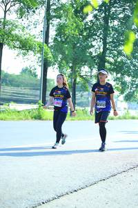 BIB: 22471, 21372
                            <button type="button" onclick="openModal(3813650)" class="btn btn-primary btn-sm float-right btn-popup" data-toggle="modal" data-target=".modal-high-quality">
                        <i class="fas fa-shopping-cart"></i> Add to Cart
                    </button>
                                            <button type="button" onclick="isThisMe(3813650, true)" class="btn btn-success btn-sm float-right btn-popup btn-isme hidden" data-toggle="tooltip" data-placement="bottom" title="นี่คือรูปของคุณใช่ไหม คลิกที่นี่เพื่อเอาเข้าอัลบั้ม">
                        <i class="fas fa-plus"></i> Add to album
                    </button>
                    <button type="button" onclick="isThisMe(3813650, false)" class="btn btn-warning btn-sm float-right btn-popup btn-isnotme hidden">
                        <i class="fas fa-ban"></i> Remove from album
                    </button>