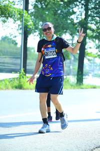 BIB: 20656
                            <button type="button" onclick="openModal(3814151)" class="btn btn-primary btn-sm float-right btn-popup" data-toggle="modal" data-target=".modal-high-quality">
                        <i class="fas fa-shopping-cart"></i> Add to Cart
                    </button>
                                            <button type="button" onclick="isThisMe(3814151, true)" class="btn btn-success btn-sm float-right btn-popup btn-isme hidden" data-toggle="tooltip" data-placement="bottom" title="นี่คือรูปของคุณใช่ไหม คลิกที่นี่เพื่อเอาเข้าอัลบั้ม">
                        <i class="fas fa-plus"></i> Add to album
                    </button>
                    <button type="button" onclick="isThisMe(3814151, false)" class="btn btn-warning btn-sm float-right btn-popup btn-isnotme hidden">
                        <i class="fas fa-ban"></i> Remove from album
                    </button>