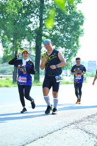 BIB: 22233
                            <button type="button" onclick="openModal(3814027)" class="btn btn-primary btn-sm float-right btn-popup" data-toggle="modal" data-target=".modal-high-quality">
                        <i class="fas fa-shopping-cart"></i> Add to Cart
                    </button>
                                            <button type="button" onclick="isThisMe(3814027, true)" class="btn btn-success btn-sm float-right btn-popup btn-isme hidden" data-toggle="tooltip" data-placement="bottom" title="นี่คือรูปของคุณใช่ไหม คลิกที่นี่เพื่อเอาเข้าอัลบั้ม">
                        <i class="fas fa-plus"></i> Add to album
                    </button>
                    <button type="button" onclick="isThisMe(3814027, false)" class="btn btn-warning btn-sm float-right btn-popup btn-isnotme hidden">
                        <i class="fas fa-ban"></i> Remove from album
                    </button>