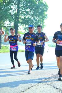 BIB: 42195, 413, 0807, 2248
                            <button type="button" onclick="openModal(3713637)" class="btn btn-primary btn-sm float-right btn-popup" data-toggle="modal" data-target=".modal-high-quality">
                        <i class="fas fa-shopping-cart"></i> Add to Cart
                    </button>
                                            <button type="button" onclick="isThisMe(3713637, true)" class="btn btn-success btn-sm float-right btn-popup btn-isme hidden" data-toggle="tooltip" data-placement="bottom" title="นี่คือรูปของคุณใช่ไหม คลิกที่นี่เพื่อเอาเข้าอัลบั้ม">
                        <i class="fas fa-plus"></i> Add to album
                    </button>
                    <button type="button" onclick="isThisMe(3713637, false)" class="btn btn-warning btn-sm float-right btn-popup btn-isnotme hidden">
                        <i class="fas fa-ban"></i> Remove from album
                    </button>