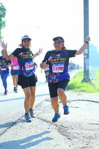 BIB: 224, 21809
                            <button type="button" onclick="openModal(3813537)" class="btn btn-primary btn-sm float-right btn-popup" data-toggle="modal" data-target=".modal-high-quality">
                        <i class="fas fa-shopping-cart"></i> Add to Cart
                    </button>
                                            <button type="button" onclick="isThisMe(3813537, true)" class="btn btn-success btn-sm float-right btn-popup btn-isme hidden" data-toggle="tooltip" data-placement="bottom" title="นี่คือรูปของคุณใช่ไหม คลิกที่นี่เพื่อเอาเข้าอัลบั้ม">
                        <i class="fas fa-plus"></i> Add to album
                    </button>
                    <button type="button" onclick="isThisMe(3813537, false)" class="btn btn-warning btn-sm float-right btn-popup btn-isnotme hidden">
                        <i class="fas fa-ban"></i> Remove from album
                    </button>