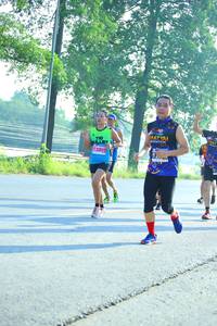 BIB: 220
                            <button type="button" onclick="openModal(3812404)" class="btn btn-primary btn-sm float-right btn-popup" data-toggle="modal" data-target=".modal-high-quality">
                        <i class="fas fa-shopping-cart"></i> Add to Cart
                    </button>
                                            <button type="button" onclick="isThisMe(3812404, true)" class="btn btn-success btn-sm float-right btn-popup btn-isme hidden" data-toggle="tooltip" data-placement="bottom" title="นี่คือรูปของคุณใช่ไหม คลิกที่นี่เพื่อเอาเข้าอัลบั้ม">
                        <i class="fas fa-plus"></i> Add to album
                    </button>
                    <button type="button" onclick="isThisMe(3812404, false)" class="btn btn-warning btn-sm float-right btn-popup btn-isnotme hidden">
                        <i class="fas fa-ban"></i> Remove from album
                    </button>