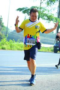 BIB: 21019
                            <button type="button" onclick="openModal(3812371)" class="btn btn-primary btn-sm float-right btn-popup" data-toggle="modal" data-target=".modal-high-quality">
                        <i class="fas fa-shopping-cart"></i> Add to Cart
                    </button>
                                            <button type="button" onclick="isThisMe(3812371, true)" class="btn btn-success btn-sm float-right btn-popup btn-isme hidden" data-toggle="tooltip" data-placement="bottom" title="นี่คือรูปของคุณใช่ไหม คลิกที่นี่เพื่อเอาเข้าอัลบั้ม">
                        <i class="fas fa-plus"></i> Add to album
                    </button>
                    <button type="button" onclick="isThisMe(3812371, false)" class="btn btn-warning btn-sm float-right btn-popup btn-isnotme hidden">
                        <i class="fas fa-ban"></i> Remove from album
                    </button>