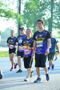 BIB: 10543
                            <button type="button" onclick="openModal(3687565)" class="btn btn-primary btn-sm float-right btn-popup" data-toggle="modal" data-target=".modal-high-quality">
                        <i class="fas fa-shopping-cart"></i> Add to Cart
                    </button>
                                            <button type="button" onclick="isThisMe(3687565, true)" class="btn btn-success btn-sm float-right btn-popup btn-isme hidden" data-toggle="tooltip" data-placement="bottom" title="นี่คือรูปของคุณใช่ไหม คลิกที่นี่เพื่อเอาเข้าอัลบั้ม">
                        <i class="fas fa-plus"></i> Add to album
                    </button>
                    <button type="button" onclick="isThisMe(3687565, false)" class="btn btn-warning btn-sm float-right btn-popup btn-isnotme hidden">
                        <i class="fas fa-ban"></i> Remove from album
                    </button>