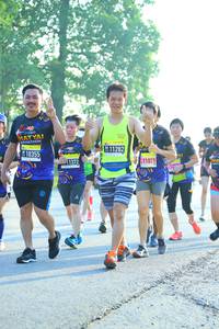 BIB: 11282, 10355, 11871, 1372
                            <button type="button" onclick="openModal(3808054)" class="btn btn-primary btn-sm float-right btn-popup" data-toggle="modal" data-target=".modal-high-quality">
                        <i class="fas fa-shopping-cart"></i> Add to Cart
                    </button>
                                            <button type="button" onclick="isThisMe(3808054, true)" class="btn btn-success btn-sm float-right btn-popup btn-isme hidden" data-toggle="tooltip" data-placement="bottom" title="นี่คือรูปของคุณใช่ไหม คลิกที่นี่เพื่อเอาเข้าอัลบั้ม">
                        <i class="fas fa-plus"></i> Add to album
                    </button>
                    <button type="button" onclick="isThisMe(3808054, false)" class="btn btn-warning btn-sm float-right btn-popup btn-isnotme hidden">
                        <i class="fas fa-ban"></i> Remove from album
                    </button>