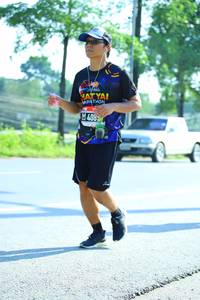 BIB: 408
                            <button type="button" onclick="openModal(3814092)" class="btn btn-primary btn-sm float-right btn-popup" data-toggle="modal" data-target=".modal-high-quality">
                        <i class="fas fa-shopping-cart"></i> Add to Cart
                    </button>
                                            <button type="button" onclick="isThisMe(3814092, true)" class="btn btn-success btn-sm float-right btn-popup btn-isme hidden" data-toggle="tooltip" data-placement="bottom" title="นี่คือรูปของคุณใช่ไหม คลิกที่นี่เพื่อเอาเข้าอัลบั้ม">
                        <i class="fas fa-plus"></i> Add to album
                    </button>
                    <button type="button" onclick="isThisMe(3814092, false)" class="btn btn-warning btn-sm float-right btn-popup btn-isnotme hidden">
                        <i class="fas fa-ban"></i> Remove from album
                    </button>