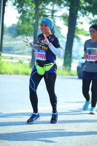 BIB: 21827
                            <button type="button" onclick="openModal(3713227)" class="btn btn-primary btn-sm float-right btn-popup" data-toggle="modal" data-target=".modal-high-quality">
                        <i class="fas fa-shopping-cart"></i> Add to Cart
                    </button>
                                            <button type="button" onclick="isThisMe(3713227, true)" class="btn btn-success btn-sm float-right btn-popup btn-isme hidden" data-toggle="tooltip" data-placement="bottom" title="นี่คือรูปของคุณใช่ไหม คลิกที่นี่เพื่อเอาเข้าอัลบั้ม">
                        <i class="fas fa-plus"></i> Add to album
                    </button>
                    <button type="button" onclick="isThisMe(3713227, false)" class="btn btn-warning btn-sm float-right btn-popup btn-isnotme hidden">
                        <i class="fas fa-ban"></i> Remove from album
                    </button>