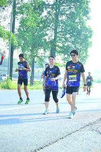 BIB: 1228
                            <button type="button" onclick="openModal(3811760)" class="btn btn-primary btn-sm float-right btn-popup" data-toggle="modal" data-target=".modal-high-quality">
                        <i class="fas fa-shopping-cart"></i> Add to Cart
                    </button>
                                            <button type="button" onclick="isThisMe(3811760, true)" class="btn btn-success btn-sm float-right btn-popup btn-isme hidden" data-toggle="tooltip" data-placement="bottom" title="นี่คือรูปของคุณใช่ไหม คลิกที่นี่เพื่อเอาเข้าอัลบั้ม">
                        <i class="fas fa-plus"></i> Add to album
                    </button>
                    <button type="button" onclick="isThisMe(3811760, false)" class="btn btn-warning btn-sm float-right btn-popup btn-isnotme hidden">
                        <i class="fas fa-ban"></i> Remove from album
                    </button>