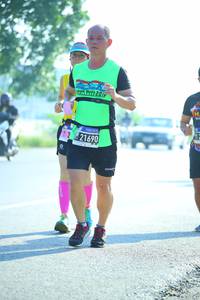 BIB: 21690
                            <button type="button" onclick="openModal(3813467)" class="btn btn-primary btn-sm float-right btn-popup" data-toggle="modal" data-target=".modal-high-quality">
                        <i class="fas fa-shopping-cart"></i> Add to Cart
                    </button>
                                            <button type="button" onclick="isThisMe(3813467, true)" class="btn btn-success btn-sm float-right btn-popup btn-isme hidden" data-toggle="tooltip" data-placement="bottom" title="นี่คือรูปของคุณใช่ไหม คลิกที่นี่เพื่อเอาเข้าอัลบั้ม">
                        <i class="fas fa-plus"></i> Add to album
                    </button>
                    <button type="button" onclick="isThisMe(3813467, false)" class="btn btn-warning btn-sm float-right btn-popup btn-isnotme hidden">
                        <i class="fas fa-ban"></i> Remove from album
                    </button>