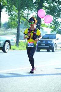 BIB: 500
                            <button type="button" onclick="openModal(3812770)" class="btn btn-primary btn-sm float-right btn-popup" data-toggle="modal" data-target=".modal-high-quality">
                        <i class="fas fa-shopping-cart"></i> Add to Cart
                    </button>
                                            <button type="button" onclick="isThisMe(3812770, true)" class="btn btn-success btn-sm float-right btn-popup btn-isme hidden" data-toggle="tooltip" data-placement="bottom" title="นี่คือรูปของคุณใช่ไหม คลิกที่นี่เพื่อเอาเข้าอัลบั้ม">
                        <i class="fas fa-plus"></i> Add to album
                    </button>
                    <button type="button" onclick="isThisMe(3812770, false)" class="btn btn-warning btn-sm float-right btn-popup btn-isnotme hidden">
                        <i class="fas fa-ban"></i> Remove from album
                    </button>