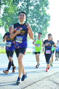 BIB: 2019, 20299, 1089, 22365
                            <button type="button" onclick="openModal(3712653)" class="btn btn-primary btn-sm float-right btn-popup" data-toggle="modal" data-target=".modal-high-quality">
                        <i class="fas fa-shopping-cart"></i> Add to Cart
                    </button>
                                            <button type="button" onclick="isThisMe(3712653, true)" class="btn btn-success btn-sm float-right btn-popup btn-isme hidden" data-toggle="tooltip" data-placement="bottom" title="นี่คือรูปของคุณใช่ไหม คลิกที่นี่เพื่อเอาเข้าอัลบั้ม">
                        <i class="fas fa-plus"></i> Add to album
                    </button>
                    <button type="button" onclick="isThisMe(3712653, false)" class="btn btn-warning btn-sm float-right btn-popup btn-isnotme hidden">
                        <i class="fas fa-ban"></i> Remove from album
                    </button>