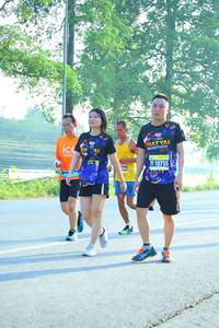 BIB: 10755
                            <button type="button" onclick="openModal(3703600)" class="btn btn-primary btn-sm float-right btn-popup" data-toggle="modal" data-target=".modal-high-quality">
                        <i class="fas fa-shopping-cart"></i> Add to Cart
                    </button>
                                            <button type="button" onclick="isThisMe(3703600, true)" class="btn btn-success btn-sm float-right btn-popup btn-isme hidden" data-toggle="tooltip" data-placement="bottom" title="นี่คือรูปของคุณใช่ไหม คลิกที่นี่เพื่อเอาเข้าอัลบั้ม">
                        <i class="fas fa-plus"></i> Add to album
                    </button>
                    <button type="button" onclick="isThisMe(3703600, false)" class="btn btn-warning btn-sm float-right btn-popup btn-isnotme hidden">
                        <i class="fas fa-ban"></i> Remove from album
                    </button>