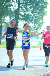 BIB: 21162, 21988
                            <button type="button" onclick="openModal(3812258)" class="btn btn-primary btn-sm float-right btn-popup" data-toggle="modal" data-target=".modal-high-quality">
                        <i class="fas fa-shopping-cart"></i> Add to Cart
                    </button>
                                            <button type="button" onclick="isThisMe(3812258, true)" class="btn btn-success btn-sm float-right btn-popup btn-isme hidden" data-toggle="tooltip" data-placement="bottom" title="นี่คือรูปของคุณใช่ไหม คลิกที่นี่เพื่อเอาเข้าอัลบั้ม">
                        <i class="fas fa-plus"></i> Add to album
                    </button>
                    <button type="button" onclick="isThisMe(3812258, false)" class="btn btn-warning btn-sm float-right btn-popup btn-isnotme hidden">
                        <i class="fas fa-ban"></i> Remove from album
                    </button>