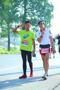 BIB: 40638, 41423
                            <button type="button" onclick="openModal(3813579)" class="btn btn-primary btn-sm float-right btn-popup" data-toggle="modal" data-target=".modal-high-quality">
                        <i class="fas fa-shopping-cart"></i> Add to Cart
                    </button>
                                            <button type="button" onclick="isThisMe(3813579, true)" class="btn btn-success btn-sm float-right btn-popup btn-isme hidden" data-toggle="tooltip" data-placement="bottom" title="นี่คือรูปของคุณใช่ไหม คลิกที่นี่เพื่อเอาเข้าอัลบั้ม">
                        <i class="fas fa-plus"></i> Add to album
                    </button>
                    <button type="button" onclick="isThisMe(3813579, false)" class="btn btn-warning btn-sm float-right btn-popup btn-isnotme hidden">
                        <i class="fas fa-ban"></i> Remove from album
                    </button>