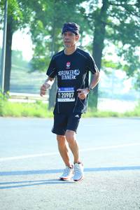 BIB: 20987
                            <button type="button" onclick="openModal(3709306)" class="btn btn-primary btn-sm float-right btn-popup" data-toggle="modal" data-target=".modal-high-quality">
                        <i class="fas fa-shopping-cart"></i> Add to Cart
                    </button>
                                            <button type="button" onclick="isThisMe(3709306, true)" class="btn btn-success btn-sm float-right btn-popup btn-isme hidden" data-toggle="tooltip" data-placement="bottom" title="นี่คือรูปของคุณใช่ไหม คลิกที่นี่เพื่อเอาเข้าอัลบั้ม">
                        <i class="fas fa-plus"></i> Add to album
                    </button>
                    <button type="button" onclick="isThisMe(3709306, false)" class="btn btn-warning btn-sm float-right btn-popup btn-isnotme hidden">
                        <i class="fas fa-ban"></i> Remove from album
                    </button>