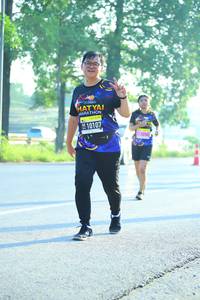 BIB: 10107
                            <button type="button" onclick="openModal(3808743)" class="btn btn-primary btn-sm float-right btn-popup" data-toggle="modal" data-target=".modal-high-quality">
                        <i class="fas fa-shopping-cart"></i> Add to Cart
                    </button>
                                            <button type="button" onclick="isThisMe(3808743, true)" class="btn btn-success btn-sm float-right btn-popup btn-isme hidden" data-toggle="tooltip" data-placement="bottom" title="นี่คือรูปของคุณใช่ไหม คลิกที่นี่เพื่อเอาเข้าอัลบั้ม">
                        <i class="fas fa-plus"></i> Add to album
                    </button>
                    <button type="button" onclick="isThisMe(3808743, false)" class="btn btn-warning btn-sm float-right btn-popup btn-isnotme hidden">
                        <i class="fas fa-ban"></i> Remove from album
                    </button>