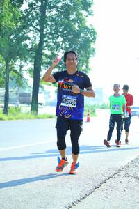 BIB: 20986
                            <button type="button" onclick="openModal(3712917)" class="btn btn-primary btn-sm float-right btn-popup" data-toggle="modal" data-target=".modal-high-quality">
                        <i class="fas fa-shopping-cart"></i> Add to Cart
                    </button>
                                            <button type="button" onclick="isThisMe(3712917, true)" class="btn btn-success btn-sm float-right btn-popup btn-isme hidden" data-toggle="tooltip" data-placement="bottom" title="นี่คือรูปของคุณใช่ไหม คลิกที่นี่เพื่อเอาเข้าอัลบั้ม">
                        <i class="fas fa-plus"></i> Add to album
                    </button>
                    <button type="button" onclick="isThisMe(3712917, false)" class="btn btn-warning btn-sm float-right btn-popup btn-isnotme hidden">
                        <i class="fas fa-ban"></i> Remove from album
                    </button>