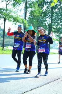 BIB: 21962, 21737
                            <button type="button" onclick="openModal(3714028)" class="btn btn-primary btn-sm float-right btn-popup" data-toggle="modal" data-target=".modal-high-quality">
                        <i class="fas fa-shopping-cart"></i> Add to Cart
                    </button>
                                            <button type="button" onclick="isThisMe(3714028, true)" class="btn btn-success btn-sm float-right btn-popup btn-isme hidden" data-toggle="tooltip" data-placement="bottom" title="นี่คือรูปของคุณใช่ไหม คลิกที่นี่เพื่อเอาเข้าอัลบั้ม">
                        <i class="fas fa-plus"></i> Add to album
                    </button>
                    <button type="button" onclick="isThisMe(3714028, false)" class="btn btn-warning btn-sm float-right btn-popup btn-isnotme hidden">
                        <i class="fas fa-ban"></i> Remove from album
                    </button>