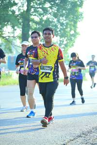 BIB: 10447
                            <button type="button" onclick="openModal(3701414)" class="btn btn-primary btn-sm float-right btn-popup" data-toggle="modal" data-target=".modal-high-quality">
                        <i class="fas fa-shopping-cart"></i> Add to Cart
                    </button>
                                            <button type="button" onclick="isThisMe(3701414, true)" class="btn btn-success btn-sm float-right btn-popup btn-isme hidden" data-toggle="tooltip" data-placement="bottom" title="นี่คือรูปของคุณใช่ไหม คลิกที่นี่เพื่อเอาเข้าอัลบั้ม">
                        <i class="fas fa-plus"></i> Add to album
                    </button>
                    <button type="button" onclick="isThisMe(3701414, false)" class="btn btn-warning btn-sm float-right btn-popup btn-isnotme hidden">
                        <i class="fas fa-ban"></i> Remove from album
                    </button>