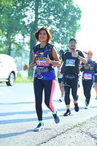 BIB: 22578
                            <button type="button" onclick="openModal(3702848)" class="btn btn-primary btn-sm float-right btn-popup" data-toggle="modal" data-target=".modal-high-quality">
                        <i class="fas fa-shopping-cart"></i> Add to Cart
                    </button>
                                            <button type="button" onclick="isThisMe(3702848, true)" class="btn btn-success btn-sm float-right btn-popup btn-isme hidden" data-toggle="tooltip" data-placement="bottom" title="นี่คือรูปของคุณใช่ไหม คลิกที่นี่เพื่อเอาเข้าอัลบั้ม">
                        <i class="fas fa-plus"></i> Add to album
                    </button>
                    <button type="button" onclick="isThisMe(3702848, false)" class="btn btn-warning btn-sm float-right btn-popup btn-isnotme hidden">
                        <i class="fas fa-ban"></i> Remove from album
                    </button>