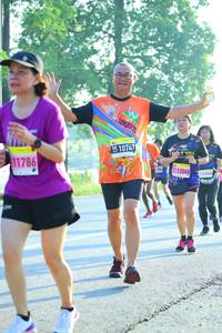 BIB: 1074, 1786, 12040
                            <button type="button" onclick="openModal(3706647)" class="btn btn-primary btn-sm float-right btn-popup" data-toggle="modal" data-target=".modal-high-quality">
                        <i class="fas fa-shopping-cart"></i> Add to Cart
                    </button>
                                            <button type="button" onclick="isThisMe(3706647, true)" class="btn btn-success btn-sm float-right btn-popup btn-isme hidden" data-toggle="tooltip" data-placement="bottom" title="นี่คือรูปของคุณใช่ไหม คลิกที่นี่เพื่อเอาเข้าอัลบั้ม">
                        <i class="fas fa-plus"></i> Add to album
                    </button>
                    <button type="button" onclick="isThisMe(3706647, false)" class="btn btn-warning btn-sm float-right btn-popup btn-isnotme hidden">
                        <i class="fas fa-ban"></i> Remove from album
                    </button>