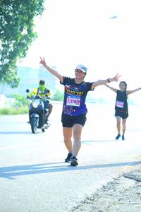 BIB: 21829
                            <button type="button" onclick="openModal(3698890)" class="btn btn-primary btn-sm float-right btn-popup" data-toggle="modal" data-target=".modal-high-quality">
                        <i class="fas fa-shopping-cart"></i> Add to Cart
                    </button>
                                            <button type="button" onclick="isThisMe(3698890, true)" class="btn btn-success btn-sm float-right btn-popup btn-isme hidden" data-toggle="tooltip" data-placement="bottom" title="นี่คือรูปของคุณใช่ไหม คลิกที่นี่เพื่อเอาเข้าอัลบั้ม">
                        <i class="fas fa-plus"></i> Add to album
                    </button>
                    <button type="button" onclick="isThisMe(3698890, false)" class="btn btn-warning btn-sm float-right btn-popup btn-isnotme hidden">
                        <i class="fas fa-ban"></i> Remove from album
                    </button>