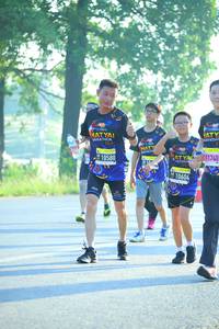 BIB: 11740, 10580, 10604
                            <button type="button" onclick="openModal(3808378)" class="btn btn-primary btn-sm float-right btn-popup" data-toggle="modal" data-target=".modal-high-quality">
                        <i class="fas fa-shopping-cart"></i> Add to Cart
                    </button>
                                            <button type="button" onclick="isThisMe(3808378, true)" class="btn btn-success btn-sm float-right btn-popup btn-isme hidden" data-toggle="tooltip" data-placement="bottom" title="นี่คือรูปของคุณใช่ไหม คลิกที่นี่เพื่อเอาเข้าอัลบั้ม">
                        <i class="fas fa-plus"></i> Add to album
                    </button>
                    <button type="button" onclick="isThisMe(3808378, false)" class="btn btn-warning btn-sm float-right btn-popup btn-isnotme hidden">
                        <i class="fas fa-ban"></i> Remove from album
                    </button>