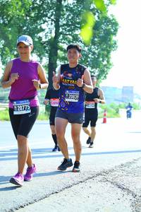 BIB: 20839, 20775
                            <button type="button" onclick="openModal(3813497)" class="btn btn-primary btn-sm float-right btn-popup" data-toggle="modal" data-target=".modal-high-quality">
                        <i class="fas fa-shopping-cart"></i> Add to Cart
                    </button>
                                            <button type="button" onclick="isThisMe(3813497, true)" class="btn btn-success btn-sm float-right btn-popup btn-isme hidden" data-toggle="tooltip" data-placement="bottom" title="นี่คือรูปของคุณใช่ไหม คลิกที่นี่เพื่อเอาเข้าอัลบั้ม">
                        <i class="fas fa-plus"></i> Add to album
                    </button>
                    <button type="button" onclick="isThisMe(3813497, false)" class="btn btn-warning btn-sm float-right btn-popup btn-isnotme hidden">
                        <i class="fas fa-ban"></i> Remove from album
                    </button>