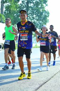 BIB: 40613, 21888, 
                            <button type="button" onclick="openModal(3709191)" class="btn btn-primary btn-sm float-right btn-popup" data-toggle="modal" data-target=".modal-high-quality">
                        <i class="fas fa-shopping-cart"></i> Add to Cart
                    </button>
                                            <button type="button" onclick="isThisMe(3709191, true)" class="btn btn-success btn-sm float-right btn-popup btn-isme hidden" data-toggle="tooltip" data-placement="bottom" title="นี่คือรูปของคุณใช่ไหม คลิกที่นี่เพื่อเอาเข้าอัลบั้ม">
                        <i class="fas fa-plus"></i> Add to album
                    </button>
                    <button type="button" onclick="isThisMe(3709191, false)" class="btn btn-warning btn-sm float-right btn-popup btn-isnotme hidden">
                        <i class="fas fa-ban"></i> Remove from album
                    </button>