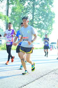 BIB: 40161
                            <button type="button" onclick="openModal(3811871)" class="btn btn-primary btn-sm float-right btn-popup" data-toggle="modal" data-target=".modal-high-quality">
                        <i class="fas fa-shopping-cart"></i> Add to Cart
                    </button>
                                            <button type="button" onclick="isThisMe(3811871, true)" class="btn btn-success btn-sm float-right btn-popup btn-isme hidden" data-toggle="tooltip" data-placement="bottom" title="นี่คือรูปของคุณใช่ไหม คลิกที่นี่เพื่อเอาเข้าอัลบั้ม">
                        <i class="fas fa-plus"></i> Add to album
                    </button>
                    <button type="button" onclick="isThisMe(3811871, false)" class="btn btn-warning btn-sm float-right btn-popup btn-isnotme hidden">
                        <i class="fas fa-ban"></i> Remove from album
                    </button>