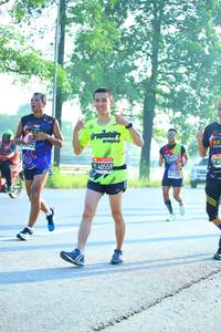 BIB: 40559
                            <button type="button" onclick="openModal(3811639)" class="btn btn-primary btn-sm float-right btn-popup" data-toggle="modal" data-target=".modal-high-quality">
                        <i class="fas fa-shopping-cart"></i> Add to Cart
                    </button>
                                            <button type="button" onclick="isThisMe(3811639, true)" class="btn btn-success btn-sm float-right btn-popup btn-isme hidden" data-toggle="tooltip" data-placement="bottom" title="นี่คือรูปของคุณใช่ไหม คลิกที่นี่เพื่อเอาเข้าอัลบั้ม">
                        <i class="fas fa-plus"></i> Add to album
                    </button>
                    <button type="button" onclick="isThisMe(3811639, false)" class="btn btn-warning btn-sm float-right btn-popup btn-isnotme hidden">
                        <i class="fas fa-ban"></i> Remove from album
                    </button>