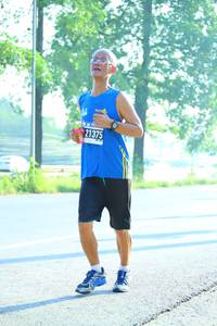 BIB: 21375
                            <button type="button" onclick="openModal(3811948)" class="btn btn-primary btn-sm float-right btn-popup" data-toggle="modal" data-target=".modal-high-quality">
                        <i class="fas fa-shopping-cart"></i> Add to Cart
                    </button>
                                            <button type="button" onclick="isThisMe(3811948, true)" class="btn btn-success btn-sm float-right btn-popup btn-isme hidden" data-toggle="tooltip" data-placement="bottom" title="นี่คือรูปของคุณใช่ไหม คลิกที่นี่เพื่อเอาเข้าอัลบั้ม">
                        <i class="fas fa-plus"></i> Add to album
                    </button>
                    <button type="button" onclick="isThisMe(3811948, false)" class="btn btn-warning btn-sm float-right btn-popup btn-isnotme hidden">
                        <i class="fas fa-ban"></i> Remove from album
                    </button>