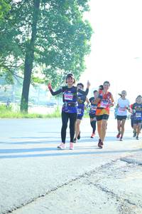 BIB: 
                            <button type="button" onclick="openModal(3699708)" class="btn btn-primary btn-sm float-right btn-popup" data-toggle="modal" data-target=".modal-high-quality">
                        <i class="fas fa-shopping-cart"></i> Add to Cart
                    </button>
                                            <button type="button" onclick="isThisMe(3699708, true)" class="btn btn-success btn-sm float-right btn-popup btn-isme hidden" data-toggle="tooltip" data-placement="bottom" title="นี่คือรูปของคุณใช่ไหม คลิกที่นี่เพื่อเอาเข้าอัลบั้ม">
                        <i class="fas fa-plus"></i> Add to album
                    </button>
                    <button type="button" onclick="isThisMe(3699708, false)" class="btn btn-warning btn-sm float-right btn-popup btn-isnotme hidden">
                        <i class="fas fa-ban"></i> Remove from album
                    </button>