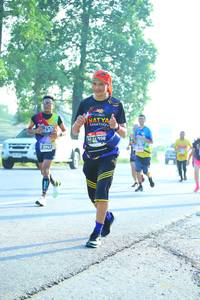 BIB: 40029
                            <button type="button" onclick="openModal(3811648)" class="btn btn-primary btn-sm float-right btn-popup" data-toggle="modal" data-target=".modal-high-quality">
                        <i class="fas fa-shopping-cart"></i> Add to Cart
                    </button>
                                            <button type="button" onclick="isThisMe(3811648, true)" class="btn btn-success btn-sm float-right btn-popup btn-isme hidden" data-toggle="tooltip" data-placement="bottom" title="นี่คือรูปของคุณใช่ไหม คลิกที่นี่เพื่อเอาเข้าอัลบั้ม">
                        <i class="fas fa-plus"></i> Add to album
                    </button>
                    <button type="button" onclick="isThisMe(3811648, false)" class="btn btn-warning btn-sm float-right btn-popup btn-isnotme hidden">
                        <i class="fas fa-ban"></i> Remove from album
                    </button>