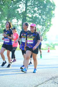 BIB: 22007
                            <button type="button" onclick="openModal(3811419)" class="btn btn-primary btn-sm float-right btn-popup" data-toggle="modal" data-target=".modal-high-quality">
                        <i class="fas fa-shopping-cart"></i> Add to Cart
                    </button>
                                            <button type="button" onclick="isThisMe(3811419, true)" class="btn btn-success btn-sm float-right btn-popup btn-isme hidden" data-toggle="tooltip" data-placement="bottom" title="นี่คือรูปของคุณใช่ไหม คลิกที่นี่เพื่อเอาเข้าอัลบั้ม">
                        <i class="fas fa-plus"></i> Add to album
                    </button>
                    <button type="button" onclick="isThisMe(3811419, false)" class="btn btn-warning btn-sm float-right btn-popup btn-isnotme hidden">
                        <i class="fas fa-ban"></i> Remove from album
                    </button>