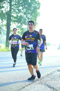 BIB: 2019, 1159
                            <button type="button" onclick="openModal(3701486)" class="btn btn-primary btn-sm float-right btn-popup" data-toggle="modal" data-target=".modal-high-quality">
                        <i class="fas fa-shopping-cart"></i> Add to Cart
                    </button>
                                            <button type="button" onclick="isThisMe(3701486, true)" class="btn btn-success btn-sm float-right btn-popup btn-isme hidden" data-toggle="tooltip" data-placement="bottom" title="นี่คือรูปของคุณใช่ไหม คลิกที่นี่เพื่อเอาเข้าอัลบั้ม">
                        <i class="fas fa-plus"></i> Add to album
                    </button>
                    <button type="button" onclick="isThisMe(3701486, false)" class="btn btn-warning btn-sm float-right btn-popup btn-isnotme hidden">
                        <i class="fas fa-ban"></i> Remove from album
                    </button>