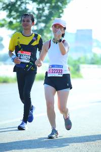 BIB: 40829, 22333
                            <button type="button" onclick="openModal(3713426)" class="btn btn-primary btn-sm float-right btn-popup" data-toggle="modal" data-target=".modal-high-quality">
                        <i class="fas fa-shopping-cart"></i> Add to Cart
                    </button>
                                            <button type="button" onclick="isThisMe(3713426, true)" class="btn btn-success btn-sm float-right btn-popup btn-isme hidden" data-toggle="tooltip" data-placement="bottom" title="นี่คือรูปของคุณใช่ไหม คลิกที่นี่เพื่อเอาเข้าอัลบั้ม">
                        <i class="fas fa-plus"></i> Add to album
                    </button>
                    <button type="button" onclick="isThisMe(3713426, false)" class="btn btn-warning btn-sm float-right btn-popup btn-isnotme hidden">
                        <i class="fas fa-ban"></i> Remove from album
                    </button>