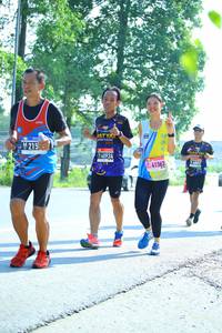 BIB: 40924, 41363, 
                            <button type="button" onclick="openModal(3814088)" class="btn btn-primary btn-sm float-right btn-popup" data-toggle="modal" data-target=".modal-high-quality">
                        <i class="fas fa-shopping-cart"></i> Add to Cart
                    </button>
                                            <button type="button" onclick="isThisMe(3814088, true)" class="btn btn-success btn-sm float-right btn-popup btn-isme hidden" data-toggle="tooltip" data-placement="bottom" title="นี่คือรูปของคุณใช่ไหม คลิกที่นี่เพื่อเอาเข้าอัลบั้ม">
                        <i class="fas fa-plus"></i> Add to album
                    </button>
                    <button type="button" onclick="isThisMe(3814088, false)" class="btn btn-warning btn-sm float-right btn-popup btn-isnotme hidden">
                        <i class="fas fa-ban"></i> Remove from album
                    </button>