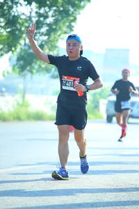 BIB: 40190
                            <button type="button" onclick="openModal(3709583)" class="btn btn-primary btn-sm float-right btn-popup" data-toggle="modal" data-target=".modal-high-quality">
                        <i class="fas fa-shopping-cart"></i> Add to Cart
                    </button>
                                            <button type="button" onclick="isThisMe(3709583, true)" class="btn btn-success btn-sm float-right btn-popup btn-isme hidden" data-toggle="tooltip" data-placement="bottom" title="นี่คือรูปของคุณใช่ไหม คลิกที่นี่เพื่อเอาเข้าอัลบั้ม">
                        <i class="fas fa-plus"></i> Add to album
                    </button>
                    <button type="button" onclick="isThisMe(3709583, false)" class="btn btn-warning btn-sm float-right btn-popup btn-isnotme hidden">
                        <i class="fas fa-ban"></i> Remove from album
                    </button>