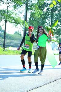 BIB: 40453
                            <button type="button" onclick="openModal(3713998)" class="btn btn-primary btn-sm float-right btn-popup" data-toggle="modal" data-target=".modal-high-quality">
                        <i class="fas fa-shopping-cart"></i> Add to Cart
                    </button>
                                            <button type="button" onclick="isThisMe(3713998, true)" class="btn btn-success btn-sm float-right btn-popup btn-isme hidden" data-toggle="tooltip" data-placement="bottom" title="นี่คือรูปของคุณใช่ไหม คลิกที่นี่เพื่อเอาเข้าอัลบั้ม">
                        <i class="fas fa-plus"></i> Add to album
                    </button>
                    <button type="button" onclick="isThisMe(3713998, false)" class="btn btn-warning btn-sm float-right btn-popup btn-isnotme hidden">
                        <i class="fas fa-ban"></i> Remove from album
                    </button>