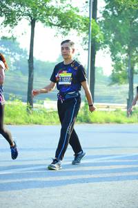 BIB: 10359
                            <button type="button" onclick="openModal(3693952)" class="btn btn-primary btn-sm float-right btn-popup" data-toggle="modal" data-target=".modal-high-quality">
                        <i class="fas fa-shopping-cart"></i> Add to Cart
                    </button>
                                            <button type="button" onclick="isThisMe(3693952, true)" class="btn btn-success btn-sm float-right btn-popup btn-isme hidden" data-toggle="tooltip" data-placement="bottom" title="นี่คือรูปของคุณใช่ไหม คลิกที่นี่เพื่อเอาเข้าอัลบั้ม">
                        <i class="fas fa-plus"></i> Add to album
                    </button>
                    <button type="button" onclick="isThisMe(3693952, false)" class="btn btn-warning btn-sm float-right btn-popup btn-isnotme hidden">
                        <i class="fas fa-ban"></i> Remove from album
                    </button>