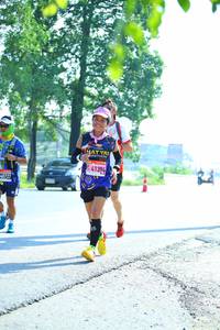 BIB: 41394
                            <button type="button" onclick="openModal(3813942)" class="btn btn-primary btn-sm float-right btn-popup" data-toggle="modal" data-target=".modal-high-quality">
                        <i class="fas fa-shopping-cart"></i> Add to Cart
                    </button>
                                            <button type="button" onclick="isThisMe(3813942, true)" class="btn btn-success btn-sm float-right btn-popup btn-isme hidden" data-toggle="tooltip" data-placement="bottom" title="นี่คือรูปของคุณใช่ไหม คลิกที่นี่เพื่อเอาเข้าอัลบั้ม">
                        <i class="fas fa-plus"></i> Add to album
                    </button>
                    <button type="button" onclick="isThisMe(3813942, false)" class="btn btn-warning btn-sm float-right btn-popup btn-isnotme hidden">
                        <i class="fas fa-ban"></i> Remove from album
                    </button>