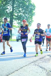 BIB: 20009
                            <button type="button" onclick="openModal(3713598)" class="btn btn-primary btn-sm float-right btn-popup" data-toggle="modal" data-target=".modal-high-quality">
                        <i class="fas fa-shopping-cart"></i> Add to Cart
                    </button>
                                            <button type="button" onclick="isThisMe(3713598, true)" class="btn btn-success btn-sm float-right btn-popup btn-isme hidden" data-toggle="tooltip" data-placement="bottom" title="นี่คือรูปของคุณใช่ไหม คลิกที่นี่เพื่อเอาเข้าอัลบั้ม">
                        <i class="fas fa-plus"></i> Add to album
                    </button>
                    <button type="button" onclick="isThisMe(3713598, false)" class="btn btn-warning btn-sm float-right btn-popup btn-isnotme hidden">
                        <i class="fas fa-ban"></i> Remove from album
                    </button>