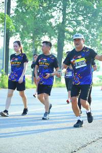 BIB: 
                            <button type="button" onclick="openModal(3707058)" class="btn btn-primary btn-sm float-right btn-popup" data-toggle="modal" data-target=".modal-high-quality">
                        <i class="fas fa-shopping-cart"></i> Add to Cart
                    </button>
                                            <button type="button" onclick="isThisMe(3707058, true)" class="btn btn-success btn-sm float-right btn-popup btn-isme hidden" data-toggle="tooltip" data-placement="bottom" title="นี่คือรูปของคุณใช่ไหม คลิกที่นี่เพื่อเอาเข้าอัลบั้ม">
                        <i class="fas fa-plus"></i> Add to album
                    </button>
                    <button type="button" onclick="isThisMe(3707058, false)" class="btn btn-warning btn-sm float-right btn-popup btn-isnotme hidden">
                        <i class="fas fa-ban"></i> Remove from album
                    </button>