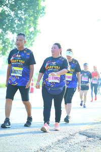 BIB: 201, 11288, 1198285
                            <button type="button" onclick="openModal(3811747)" class="btn btn-primary btn-sm float-right btn-popup" data-toggle="modal" data-target=".modal-high-quality">
                        <i class="fas fa-shopping-cart"></i> Add to Cart
                    </button>
                                            <button type="button" onclick="isThisMe(3811747, true)" class="btn btn-success btn-sm float-right btn-popup btn-isme hidden" data-toggle="tooltip" data-placement="bottom" title="นี่คือรูปของคุณใช่ไหม คลิกที่นี่เพื่อเอาเข้าอัลบั้ม">
                        <i class="fas fa-plus"></i> Add to album
                    </button>
                    <button type="button" onclick="isThisMe(3811747, false)" class="btn btn-warning btn-sm float-right btn-popup btn-isnotme hidden">
                        <i class="fas fa-ban"></i> Remove from album
                    </button>